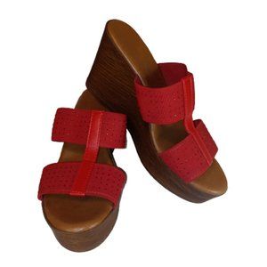 ITALIAN SHOEMAKERS RED STRAPPY PLATFORM WEDGE SANDALS